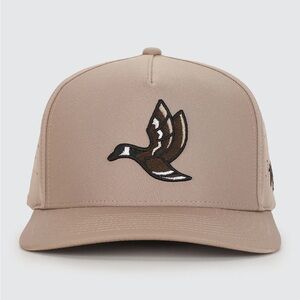 WAGGLE Loosey Goosey Hat